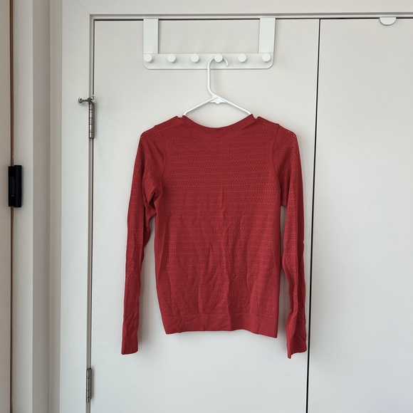 Lululemon Swiftly Tech Long Sleeve - Picture 2 of 2